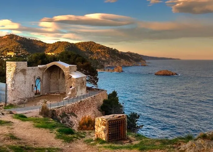 Lets Holidays The View In Tossa * 또사데마르