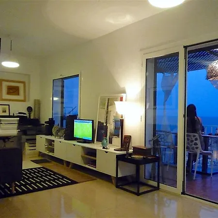 Lets Holidays The View In Tossa Apartman