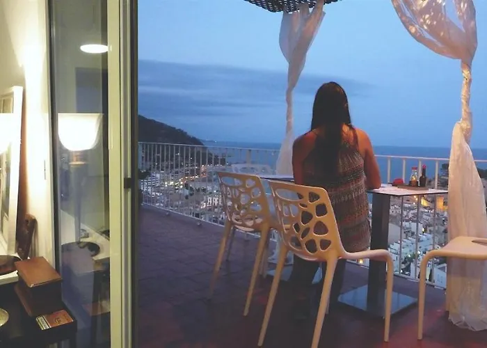 Lets Holidays The View In Tossa 公寓